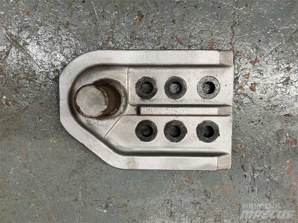 Volvo Mack Engines