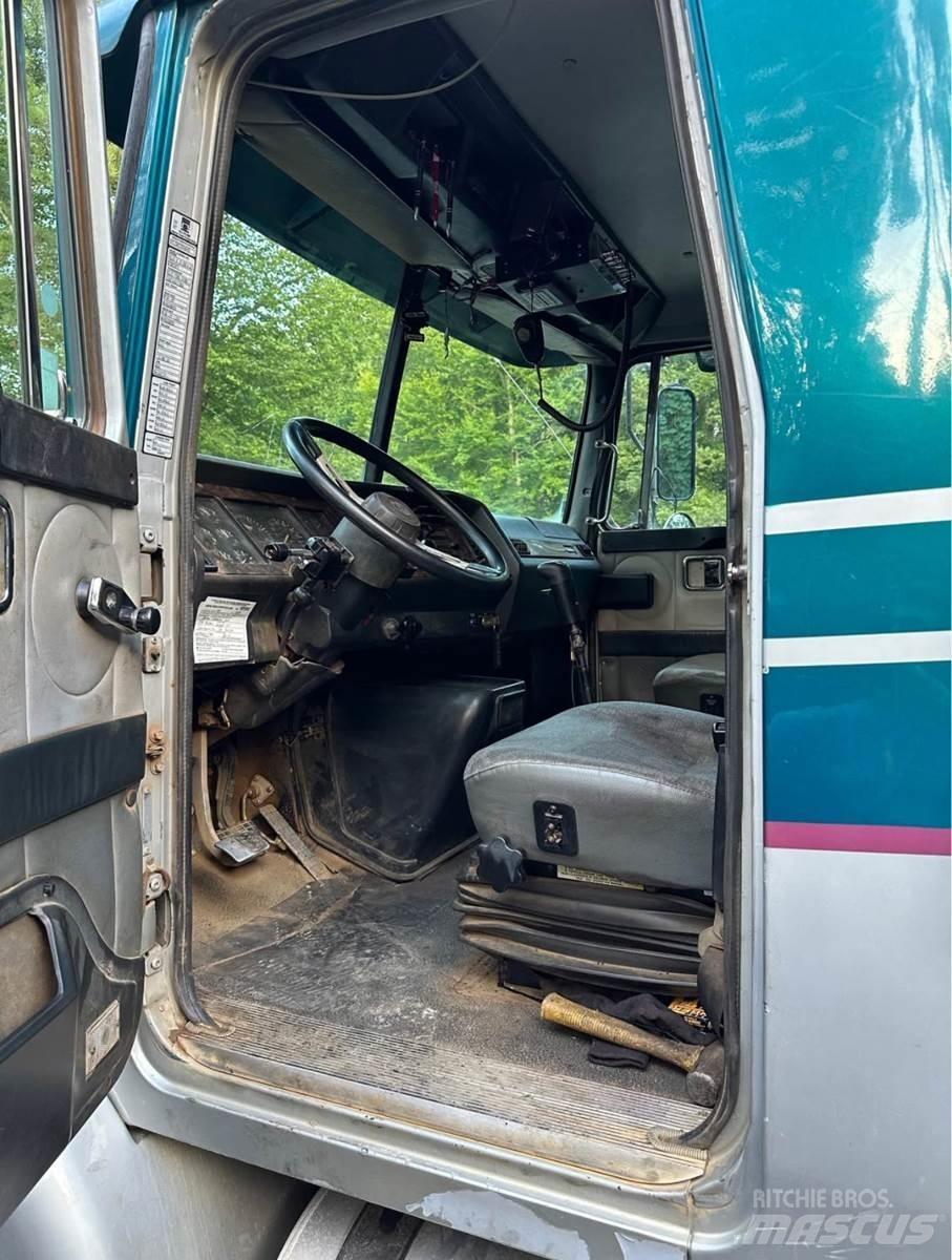 Volvo VE Dump Trucks