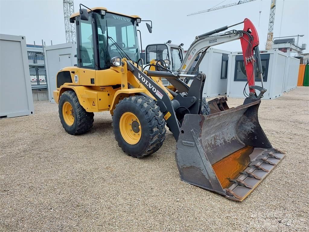 Volvo L30G Wheel Loaders