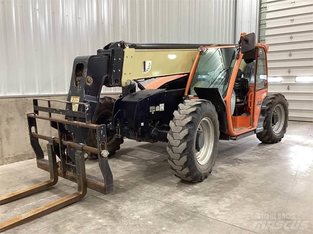 JLG 742 Telescopic Handlers