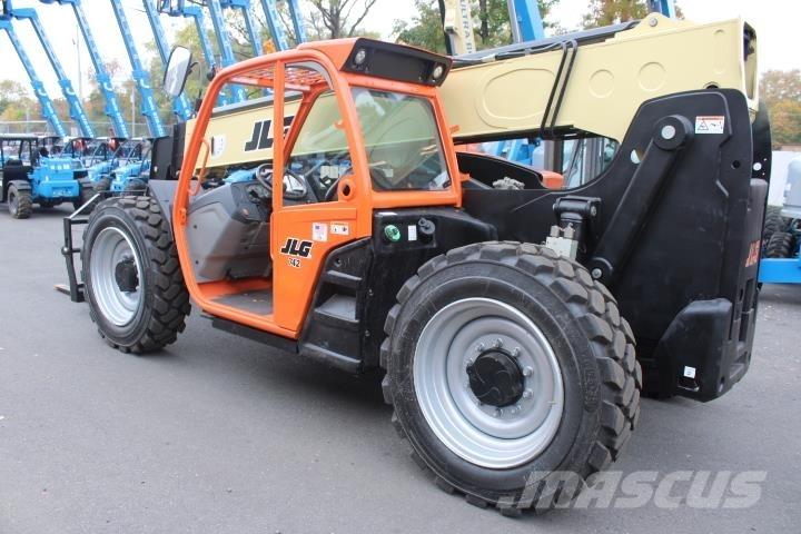 JLG 742 Telescopic Handlers
