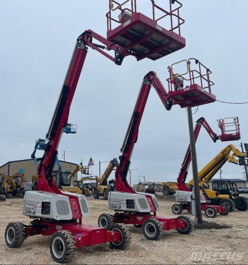 MEC 34J Vertical mast lifts