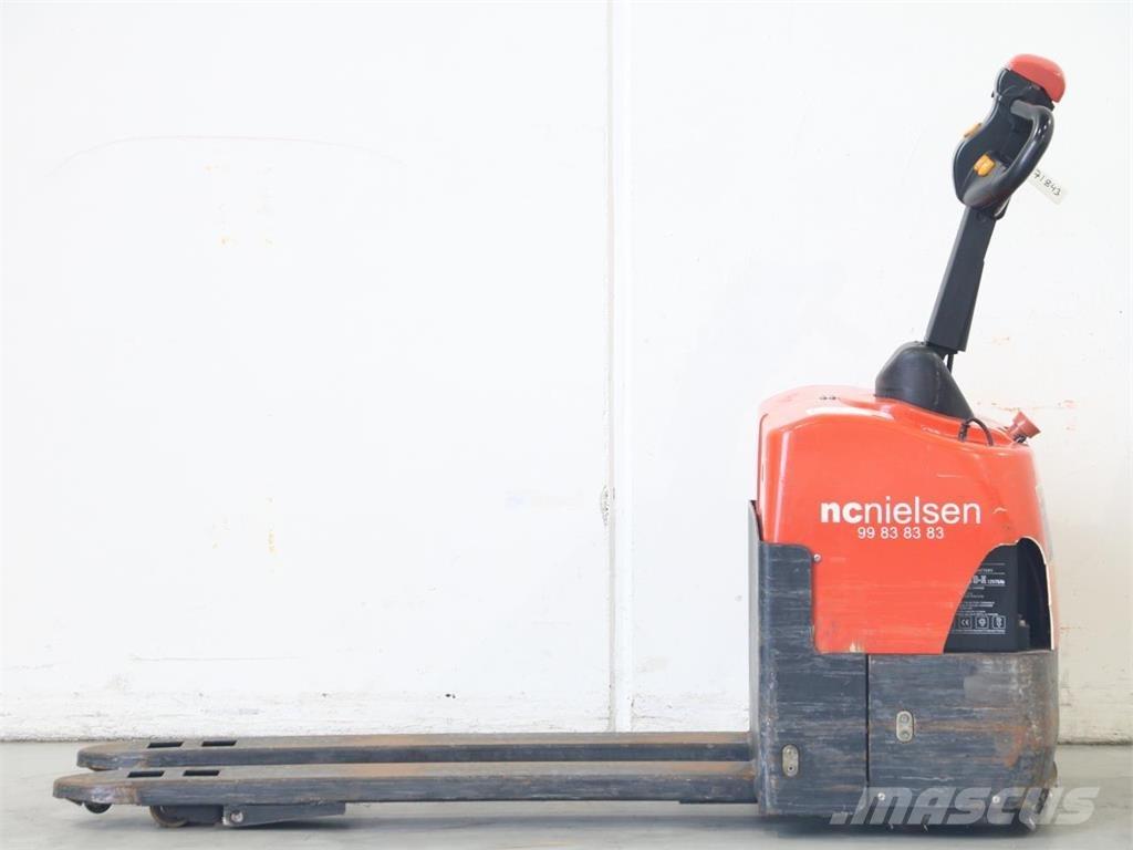 EP WP60-15 Pedestrian stacker