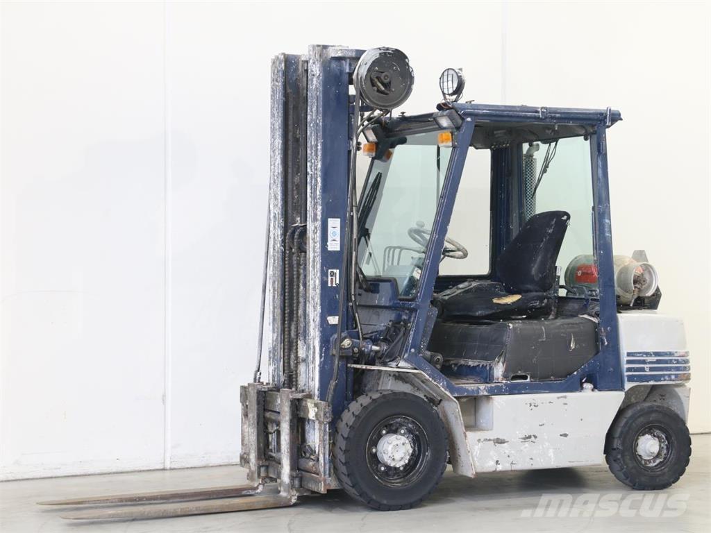 Komatsu FG25HT-11 Misc Forklifts