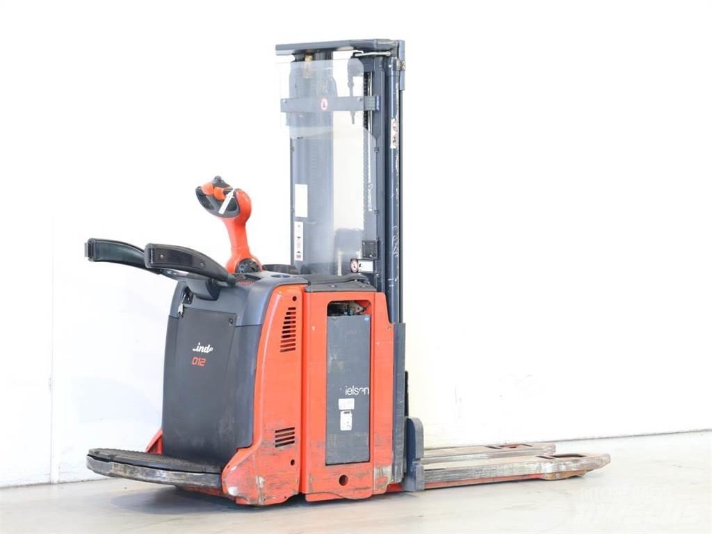 Linde D12AP/133 Pedestrian stacker