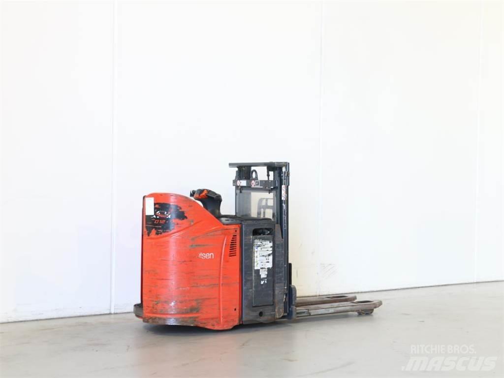 Linde D12SP/133 Pedestrian stacker
