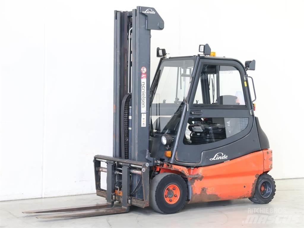 Linde E25/336-03 Electric Forklifts
