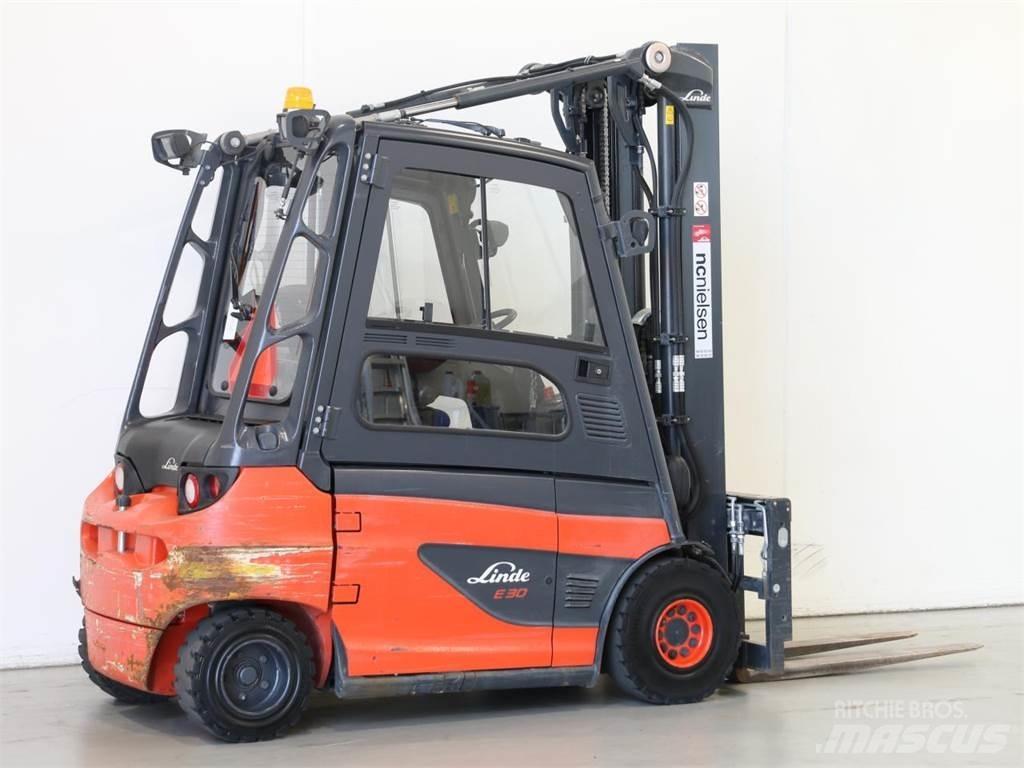 Linde E30/387 Electric Forklifts