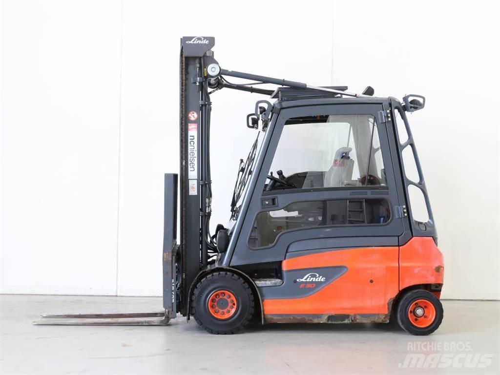 Linde E30L/387 Electric Forklifts