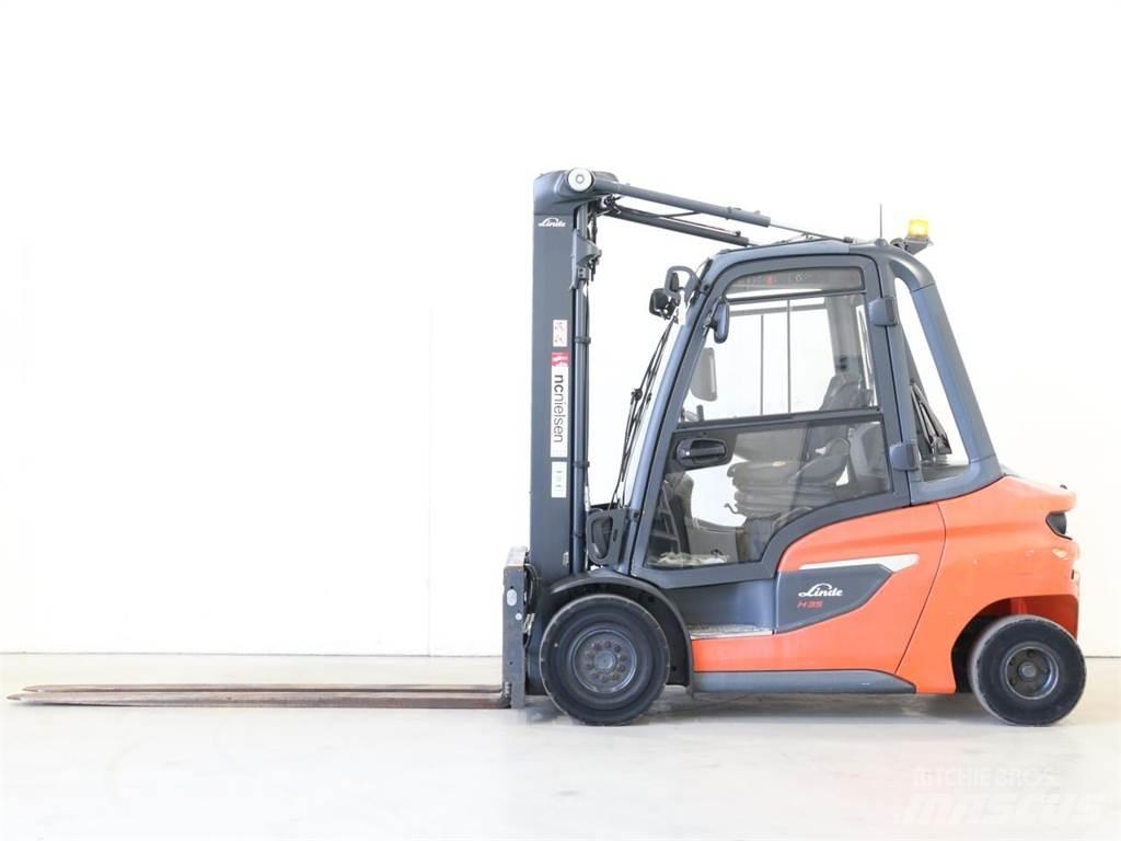 Linde H35D/1202-01 Diesel Forklifts