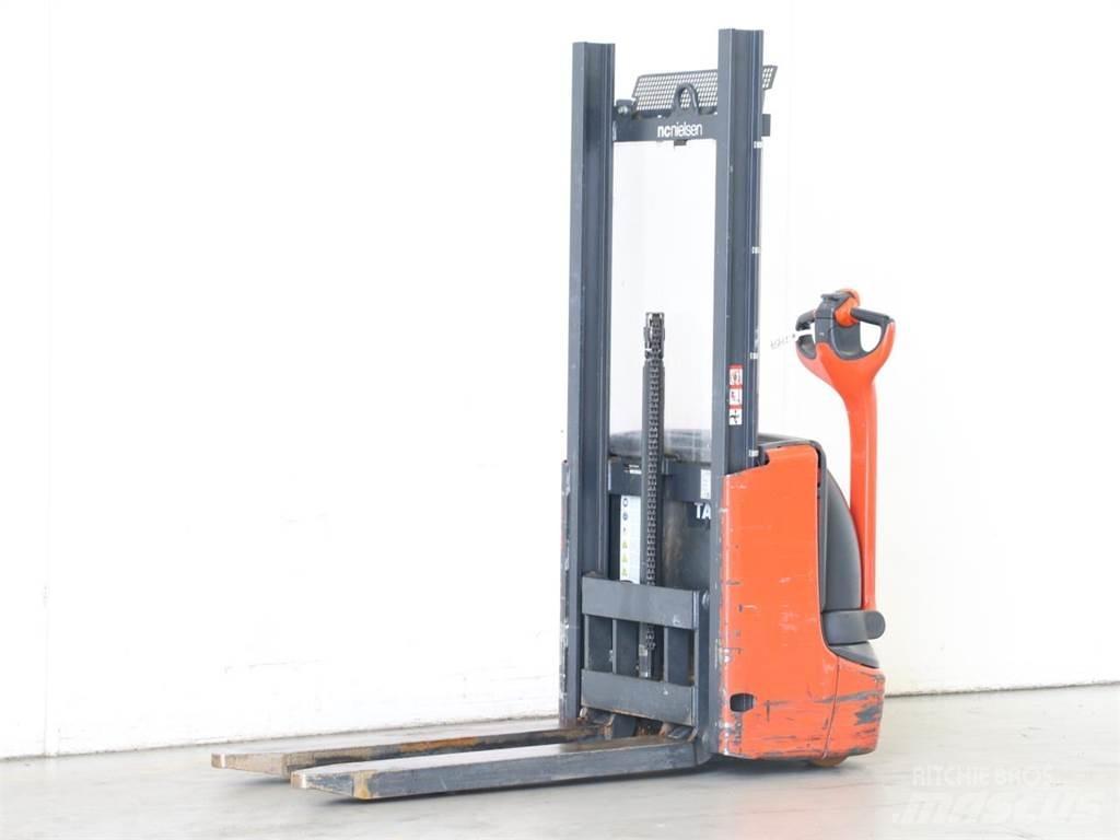 Linde L10/1172-01 Pedestrian stacker
