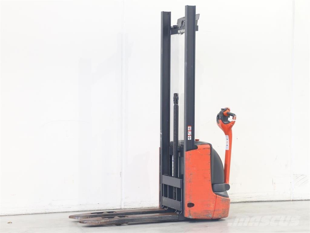 Linde L12/1172-01 Pedestrian stacker
