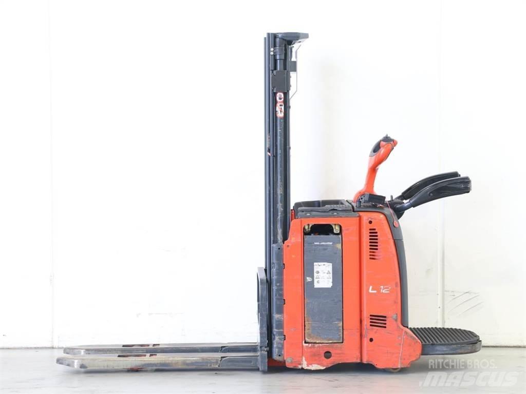 Linde L12AP/133 Pedestrian stacker