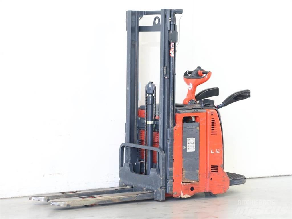 Linde L12AP/133 Pedestrian stacker