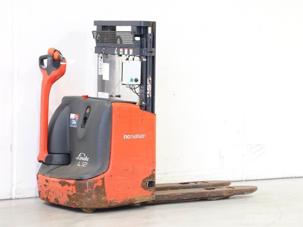 Linde L12I/1172 Pedestrian stacker