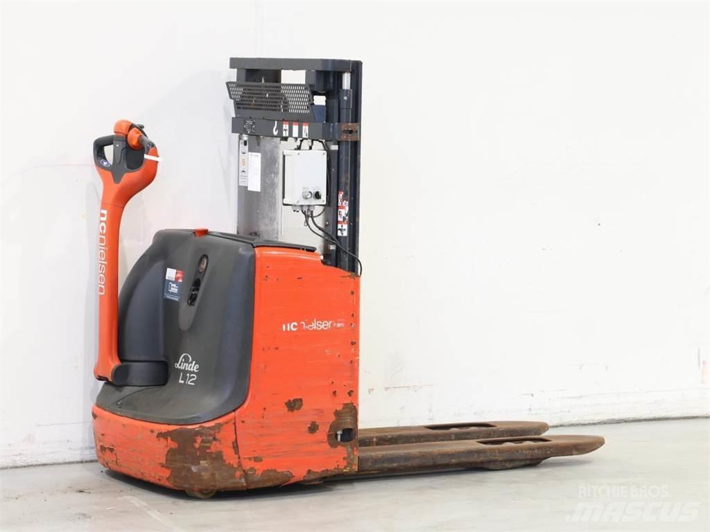 Linde L12I/1172 Pedestrian stacker