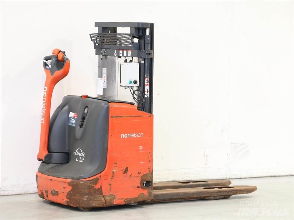 Linde L12I/1172 Pedestrian stacker