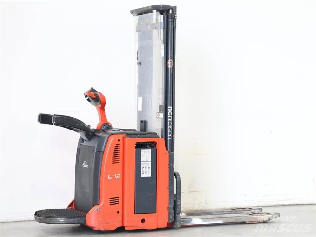 Linde L12LAP/133 Pedestrian stacker