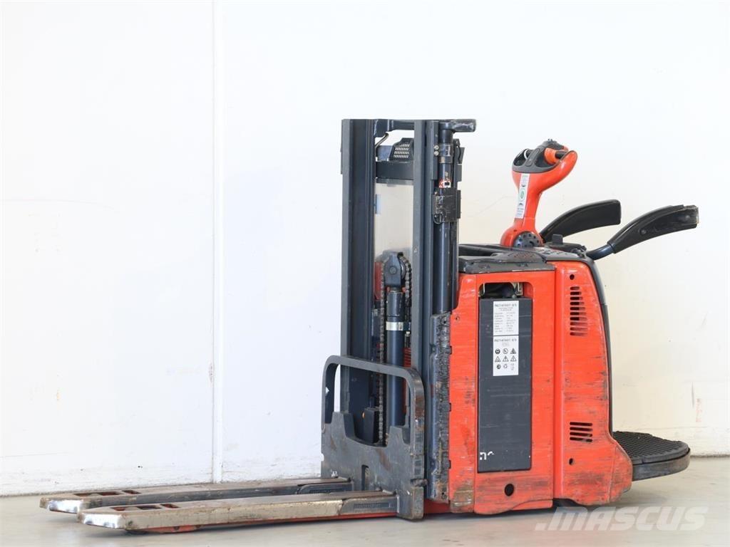 Linde L12LAP/133 Pedestrian stacker