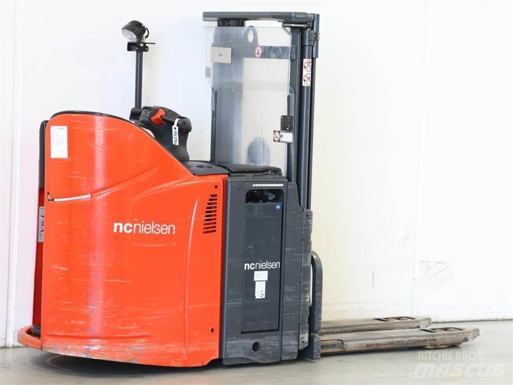 Linde L12LSP/133 Pedestrian stacker