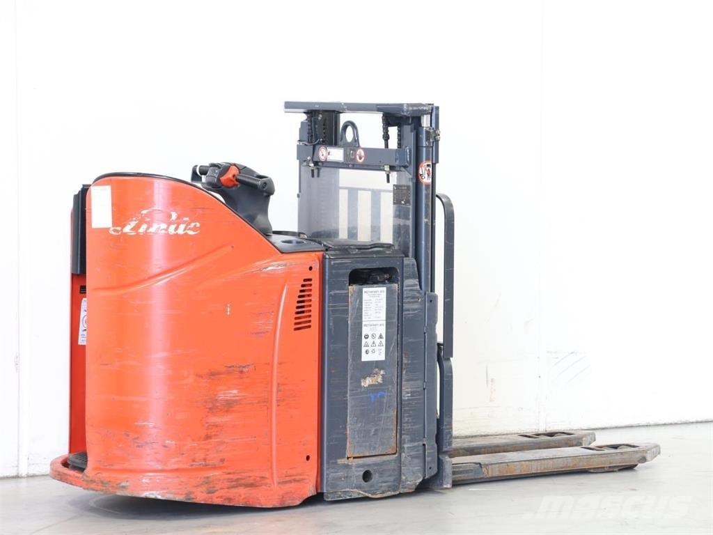 Linde L12LSP/133 Pedestrian stacker