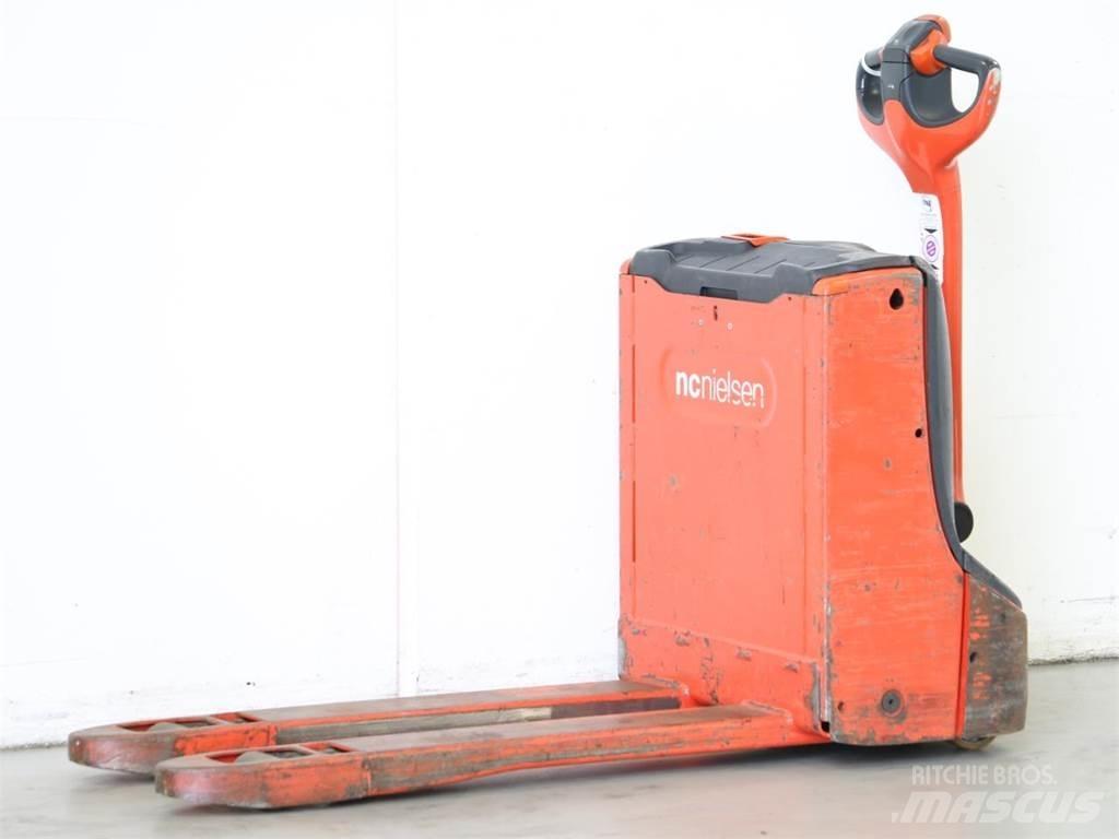 Linde T16/1152 Pedestrian stacker
