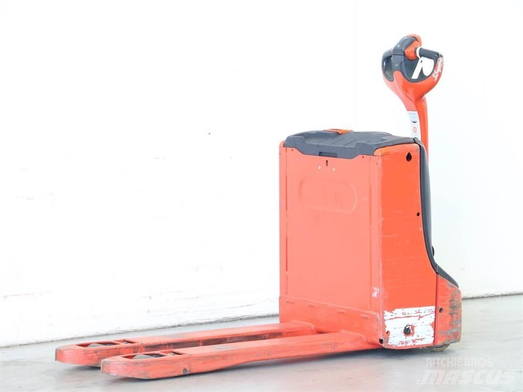 Linde T16/1152 Pedestrian stacker