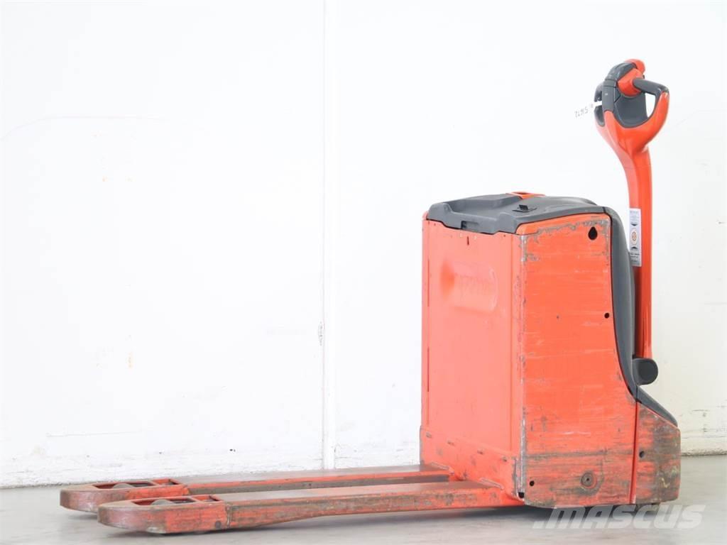 Linde T16/1152 Pedestrian stacker