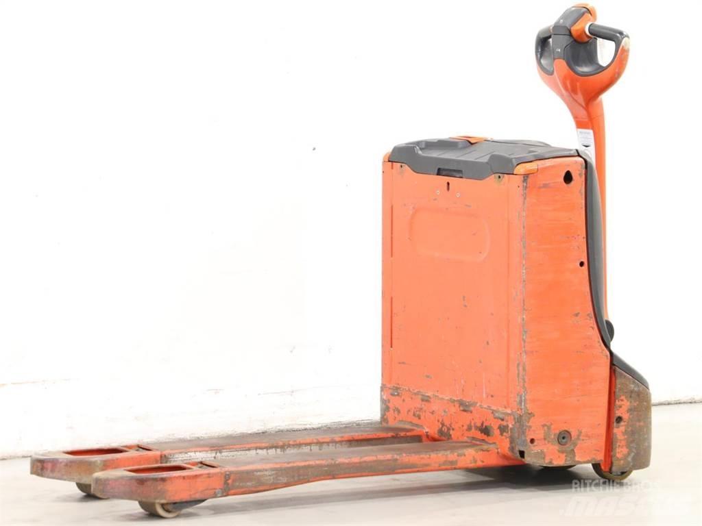 Linde T16/1152 Pedestrian stacker