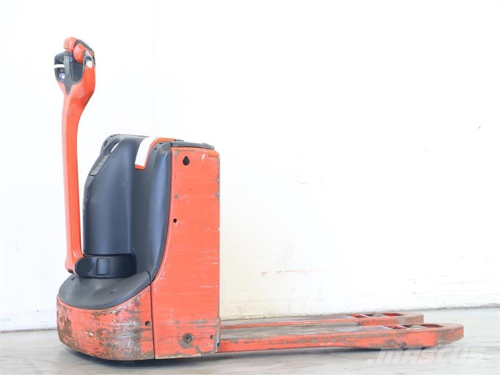 Linde T16/1152 Pedestrian stacker