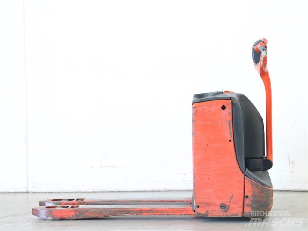 Linde T16/1152-00 Pedestrian stacker