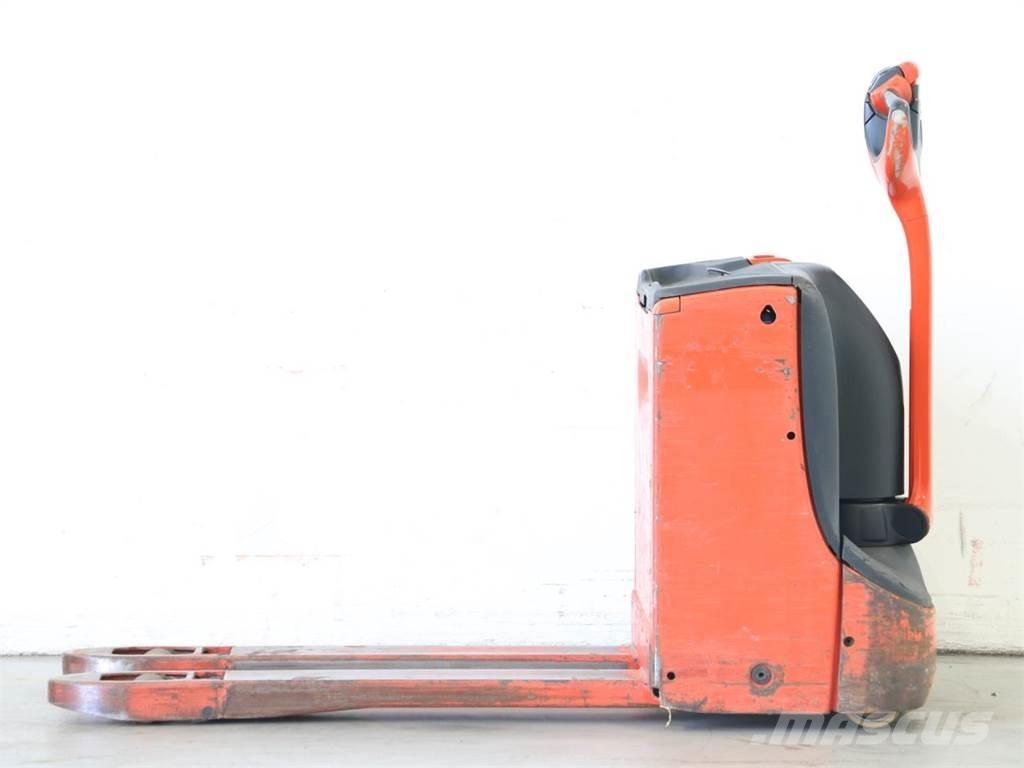 Linde T16/1152-00 Pedestrian stacker