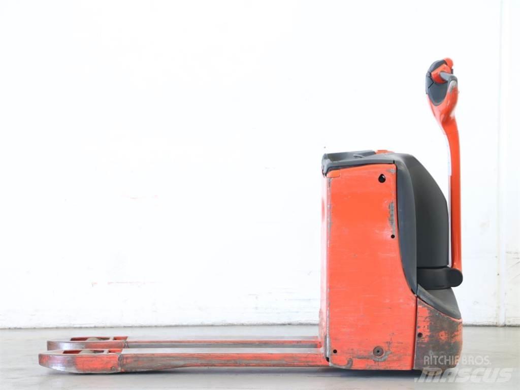 Linde T16/1152-00 Pedestrian stacker