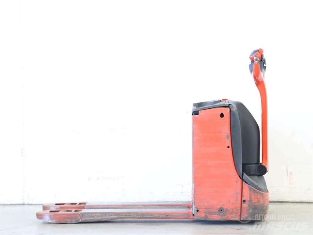 Linde T16/1152-00 Pedestrian stacker