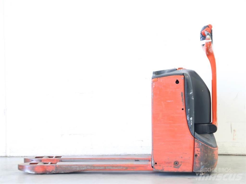 Linde T16/1152-00 Pedestrian stacker