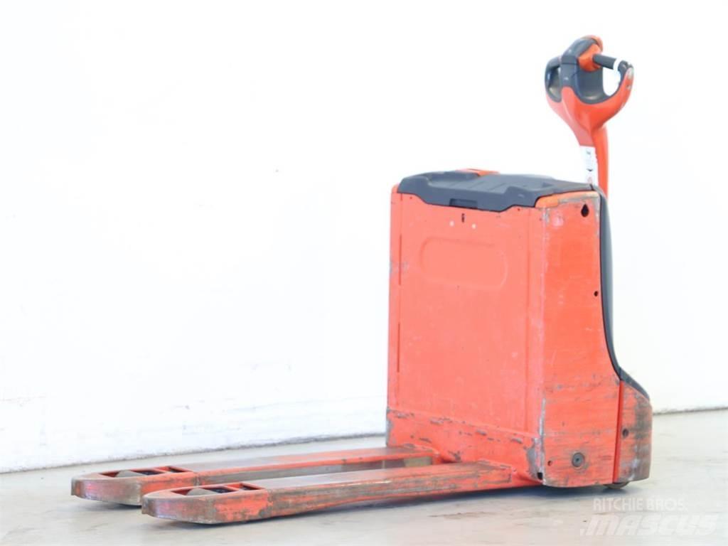 Linde T16/1152-02 Pedestrian stacker