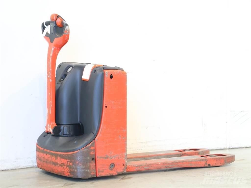 Linde T16/1152-02 Pedestrian stacker