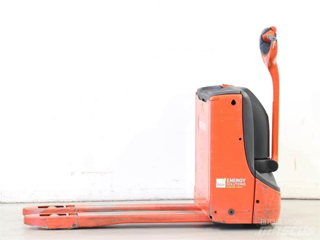 Linde T16/1152-02 Pedestrian stacker