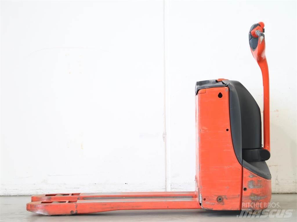 Linde T16/1152-02 Pedestrian stacker