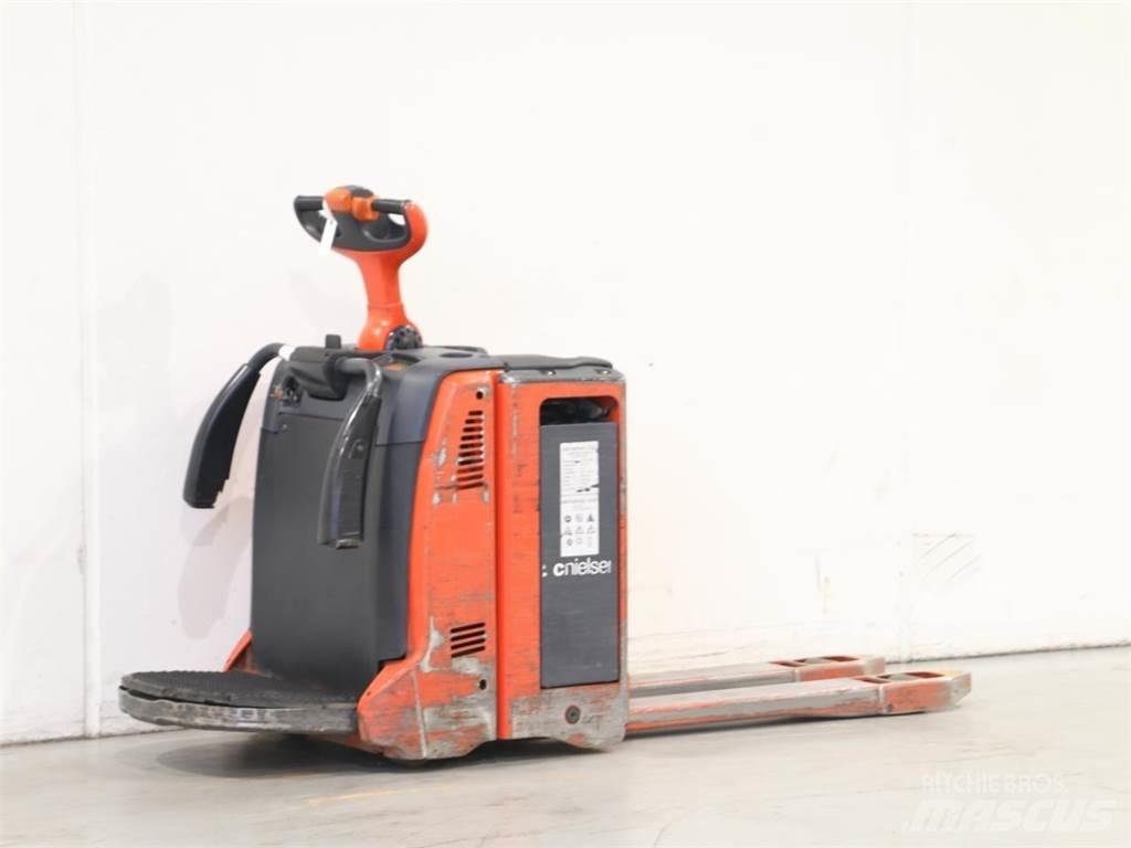 Linde T20AP/131 Pedestrian stacker
