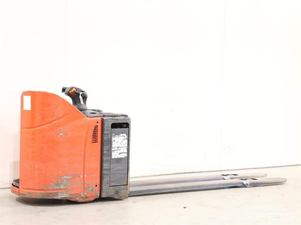 Linde T20SP/131 Pedestrian stacker