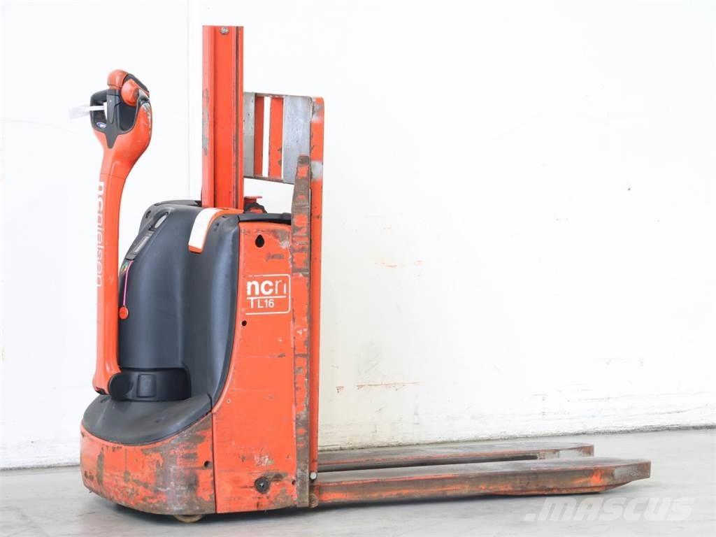 NCN TL16/1152-00 Pedestrian stacker