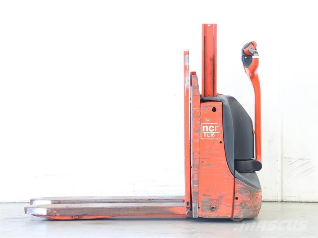 NCN TL16/1152-00 Pedestrian stacker
