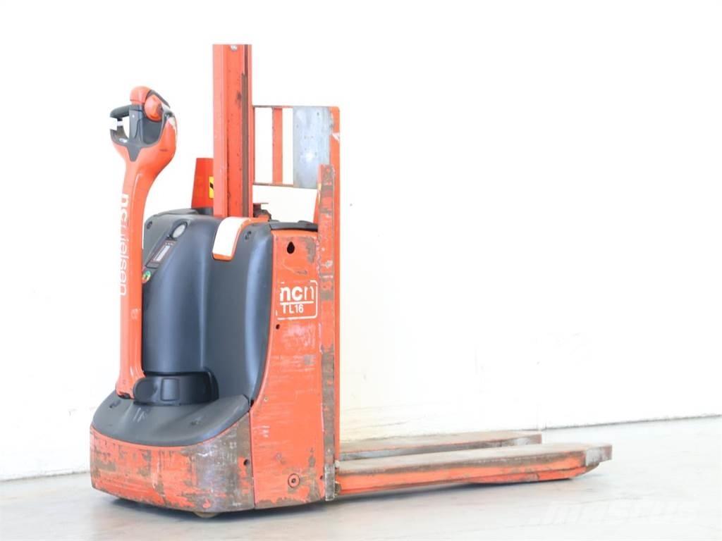 NCN TL16/1152-00 Pedestrian stacker