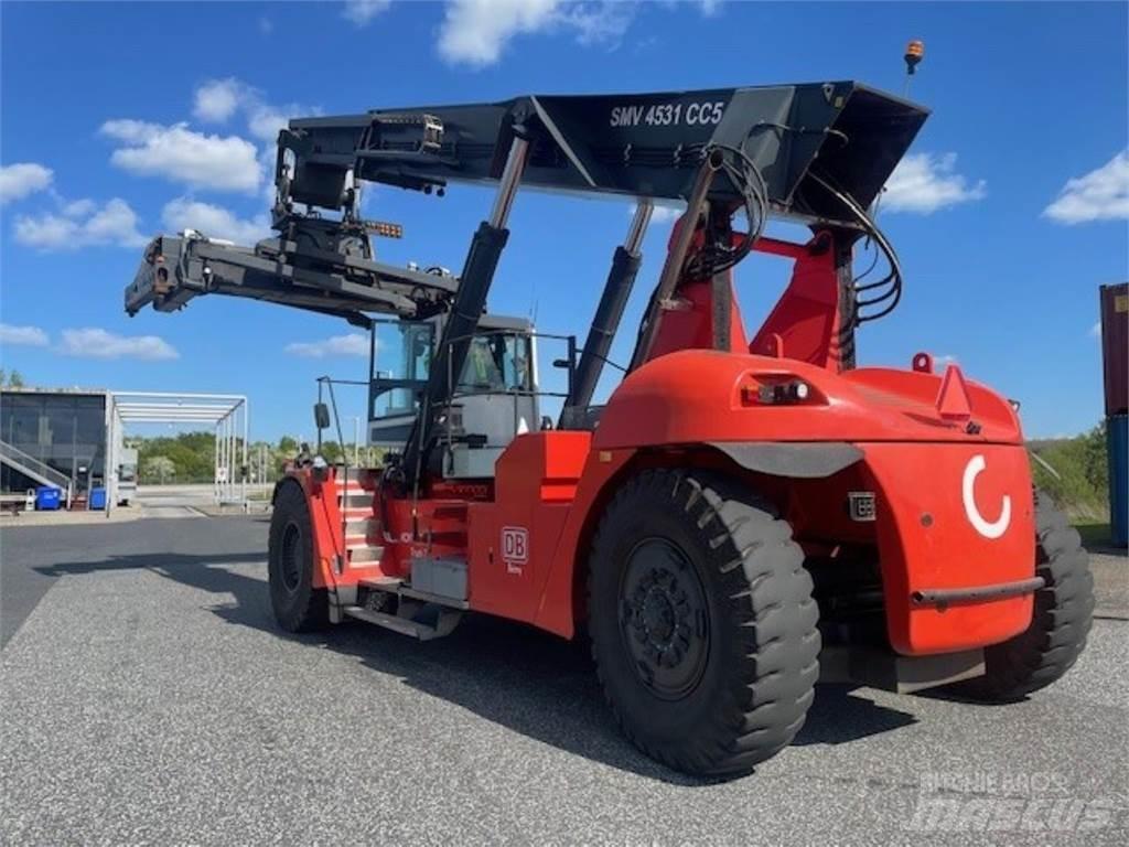 SMV 4531 CC5 Reach trucks