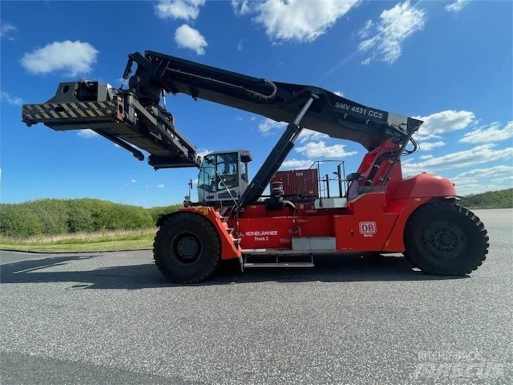 SMV 4531 CC5 Reach trucks