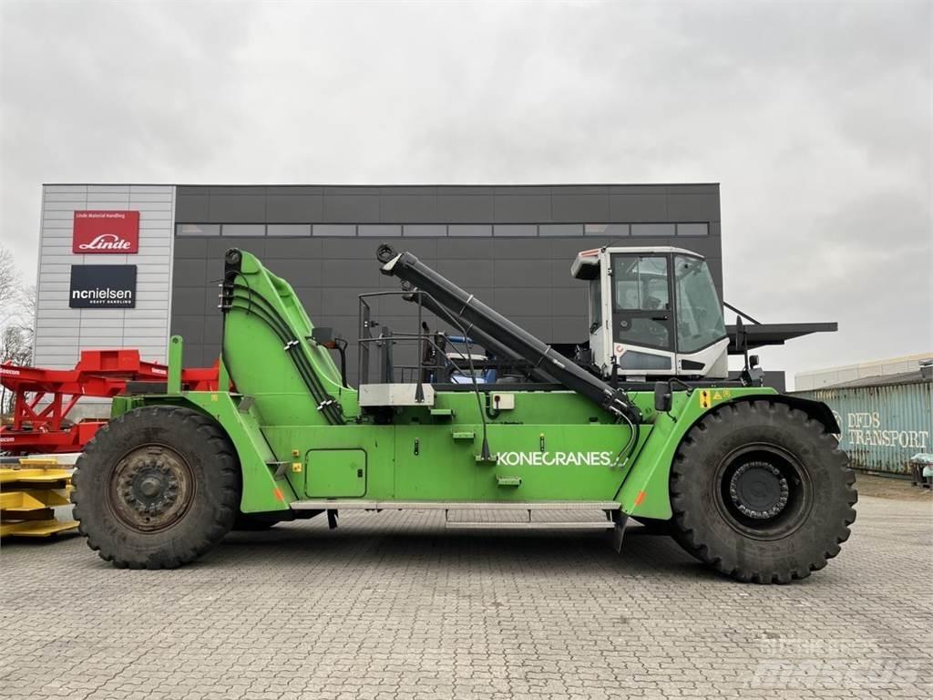 SMV 4535 TC5 Reach trucks