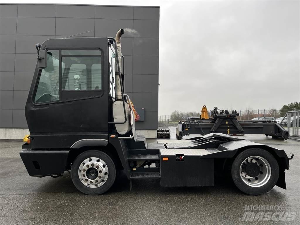 Terberg YT222 4X2 Others