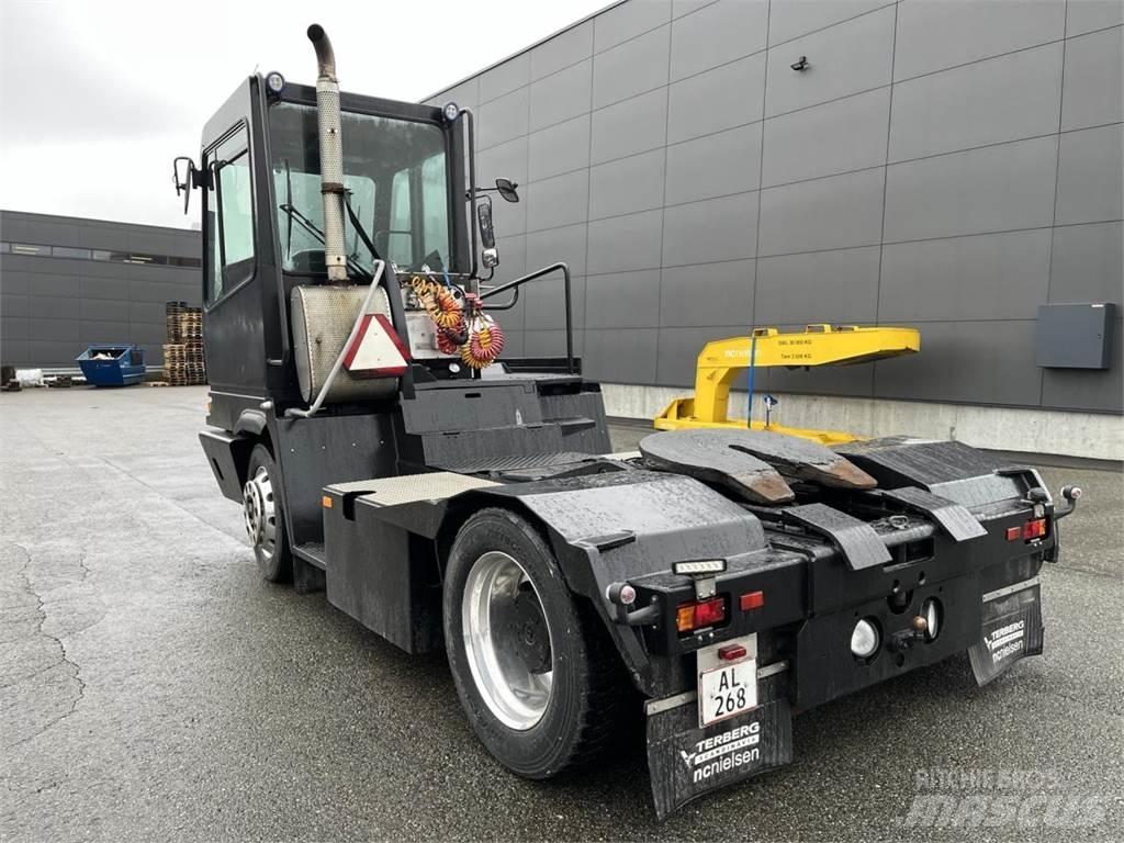 Terberg YT222 4X2 Others