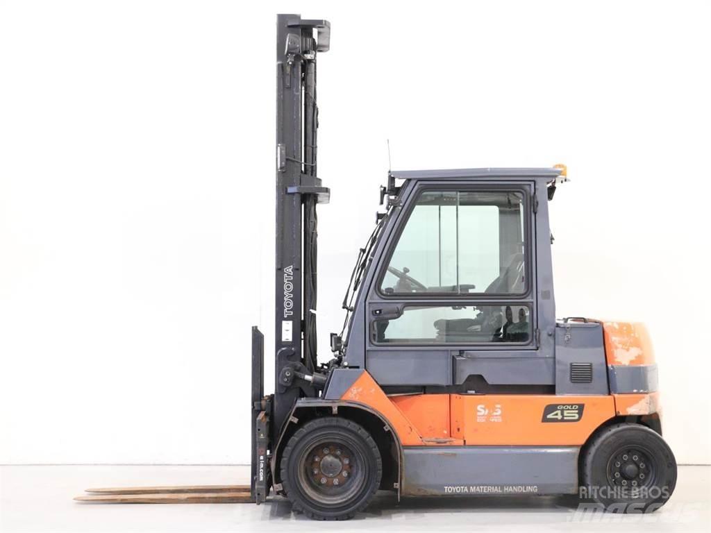 Toyota 7FBMF45 Misc Forklifts